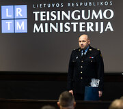 Naujas Kalėjimų tarnybos vadovas Mindaugas Kairys davė priesaiką Teisingumo ministerijoje 
