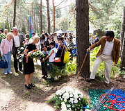 Panerių memoriale minima Tarptautinė romų genocido diena