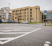 Stovėjimo aik&scaron;telė prie Seimo
