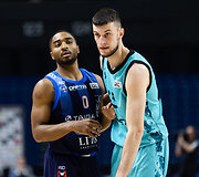 Brandon Childress, Matas Jogėla