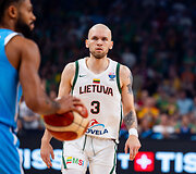 Arnas Velička