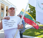 Protestas prie&scaron; tos pačios lyties asmenų sąjungų įteisinimą
