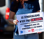 Solidarumo akcija prie Prancūzijos ambasados