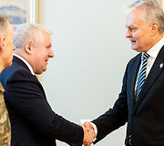 Gitanas Nausėda