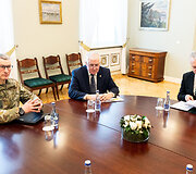 Valdemaras Rup&scaron;ys, Arvydas Anu&scaron;auskas, Gitanas Nausėda
