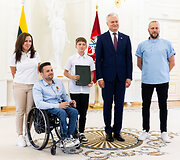 Apdovanojimų akimirka