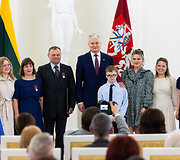 Apdovanojimų akimirka