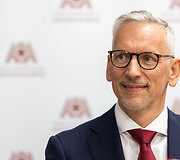 prof. Tomas Jovai&scaron;a