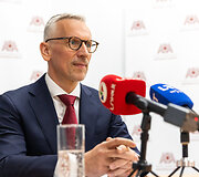 prof. Tomas Jovai&scaron;a