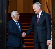 Antonio Costa, Gitanas Nausėda