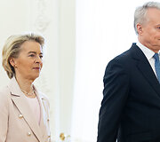 Ursula von der Leyen, Gitanas Nausėda