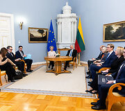 Ursula von der Leyen, Gitanas Nausėda