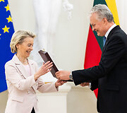 Ursula von der Leyen, Gitanas Nausėda