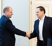 Saulius Skvernelis, Waldemaras Tomaszewskis