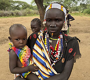 Larim gentis, Pietų Sudanas