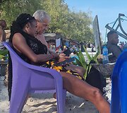 Vakariečiai turistai mielai bendrauja su vietiniais