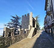 San Marinas