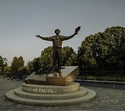 Paminklas Bernardui Brazdžioniui