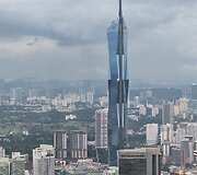 Pasikėlus į &bdquo;Petronas&ldquo; dvynius