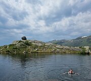 Atgaiva kalnų ežere