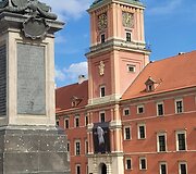 Orinta Var&scaron;uvoje lietuviams veda ekskursijas