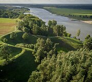 Sudargo piliakalnių kompleksas