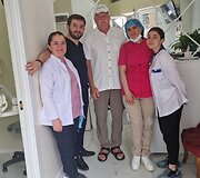 Batumio dantų klinikos kolektyvas ir a&scaron;