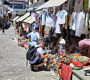 Girokasterio senamiesčio prekyba