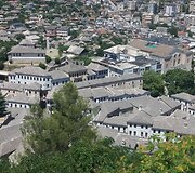 Girokasterio akmeniniai stogai