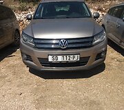 Į Albaniją per Kosovą važiuojantys serbai priversti slėpti dalį savo valstybinių numerių