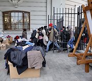 &bdquo;Stiprūs kartu&ldquo; dalija humanitarinę pagalbą Lvive