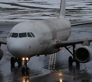 Vilniaus oro uoste nuo tako nuslydo lėktuvas