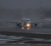 Vilniaus oro uoste nuo tako nuslydo lėktuvas
