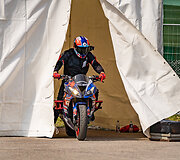 Motoakrobatas Aras Gibieža pristatė savo klipą &bdquo;Ledas!&ldquo;