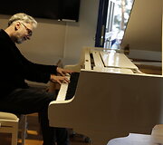 &bdquo;Nida Jazz Maratonas 2021&ldquo; festivalyje &ndash; pianisto Petro Geniu&scaron;o improvizacijos