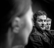 Oskaro Kor&scaron;unovo teatras metus užbaigia Haroldo Pinterio &bdquo;I&scaron;davyste&ldquo;