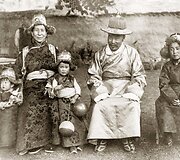 Dalai Lama. Nuotraukos i&scaron; knygos &bdquo;Jo &Scaron;ventenybė XIV Dalai Lama. Iliustruota biografija&ldquo;