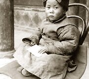 Dalai Lama. Nuotraukos i&scaron; knygos &bdquo;Jo &Scaron;ventenybė XIV Dalai Lama. Iliustruota biografija&ldquo;