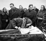 Atsisveikinimas. I&scaron; serijos &bdquo;Laidotuvės&ldquo;. Lazdijų r., 1973