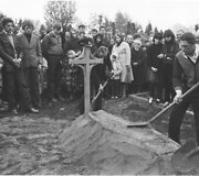 Česlovo Bagdono laidotuvės Kraujalaidžių kaime. 1984 m. Brolių Černiauskų nuotr.