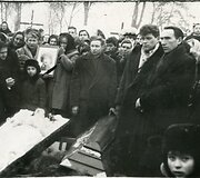 Laidotuvės Jiezno kapinėse. Apie 1970 m. Nuotrauka i&scaron; Elenos Butkevičienės &scaron;eimos albumo.