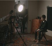 Kadras i&scaron; rež.Irynos Tsilyk filmo &bdquo;Mėlyna kaip apelsinas žemė&ldquo; 
