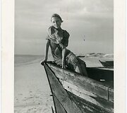 Baleto artistė Olga Malėjinaitė prie jūros. Apie 1930 m.