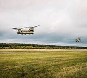NATO pratybose Lenkijoje dalyvauja olandų oro desantas