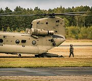 NATO pratybose Lenkijoje dalyvauja olandų oro desantas