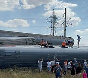 Rusijoje nuo bėgių nulėkė traukinys su keleiviais