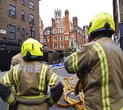 Didelis gaisras nusiaubė prabangų Londono vie&scaron;butį