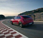 Pirmasis visi&scaron;kai elektrinis &bdquo;Macan GTS&ldquo;