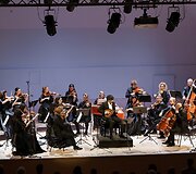 Mandolinos virtuozas Avi Avitalis surengė nepamir&scaron;tamą koncertą kartu su Klaipėdos kameriniu orkestru