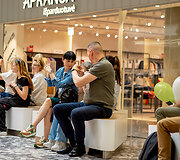 &bdquo;Vilnius Outlet prekybos centro podiumu žengė ne tik jaunieji modeliai, bet ir jų mamos!&ldquo;